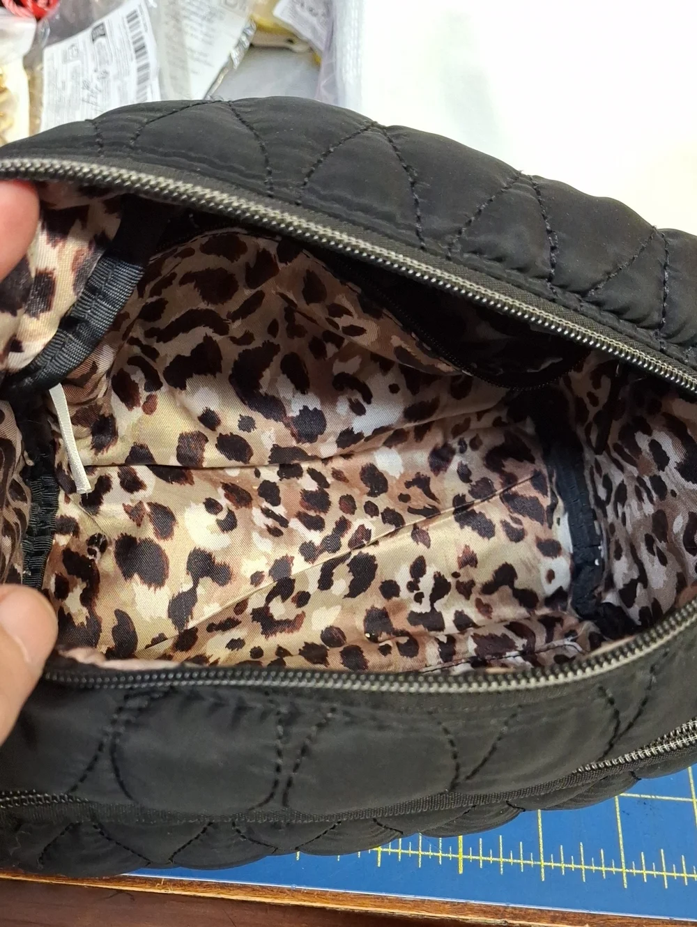 Black Quilted Crossbody 8x4x5 Bag Pre-Loved